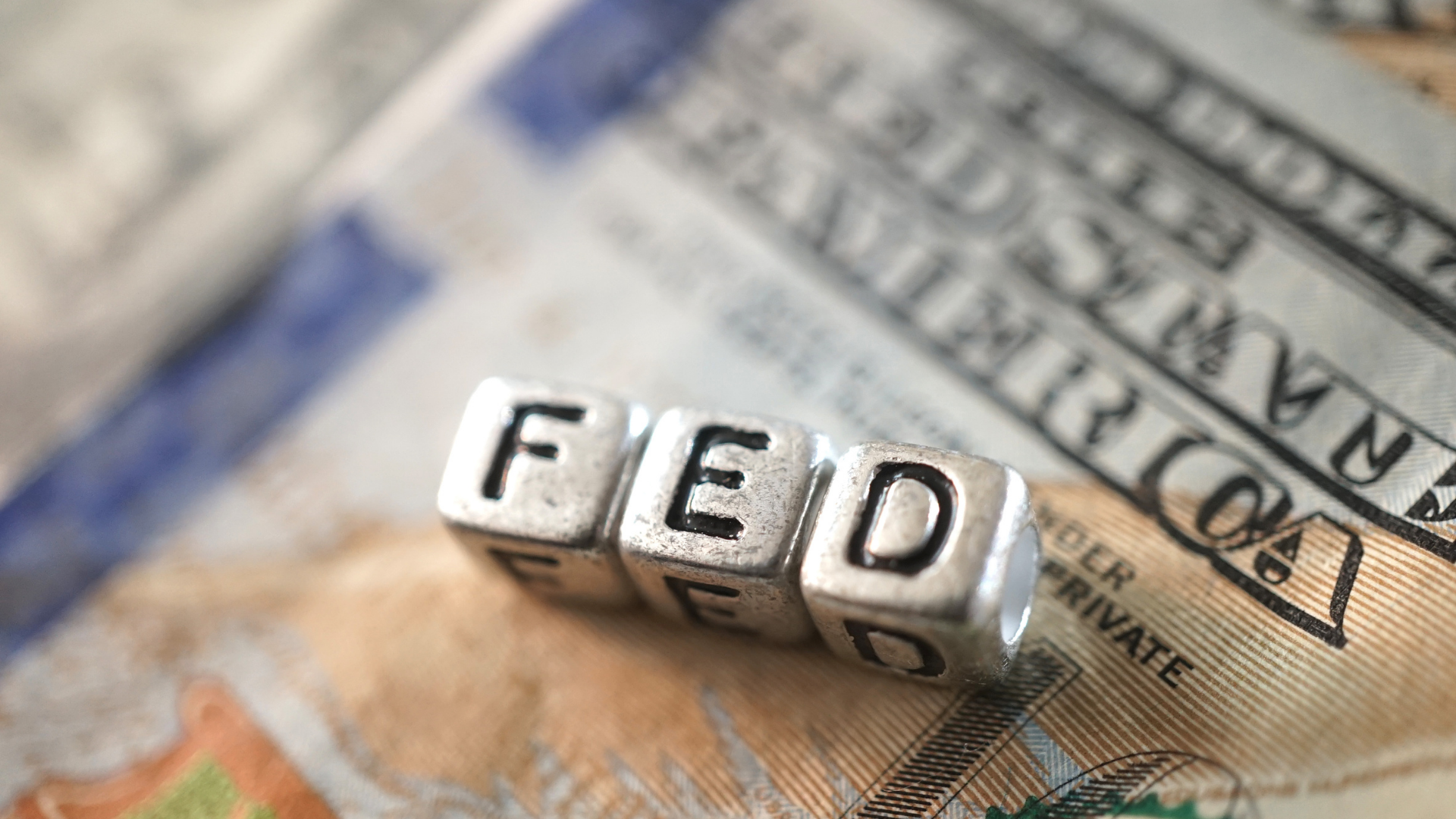 Fed’de görüş ayrılığı arttı